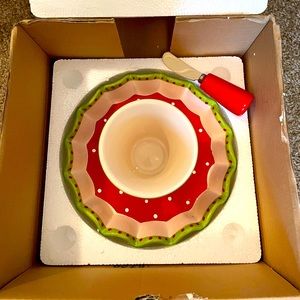 Seasonal serving dishes